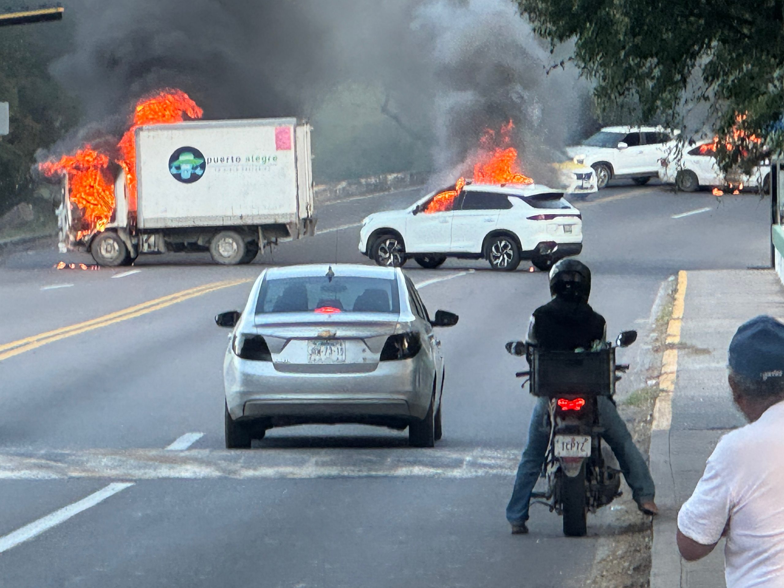 Chicago couple among those trapped in Puerto Vallarta unrest 