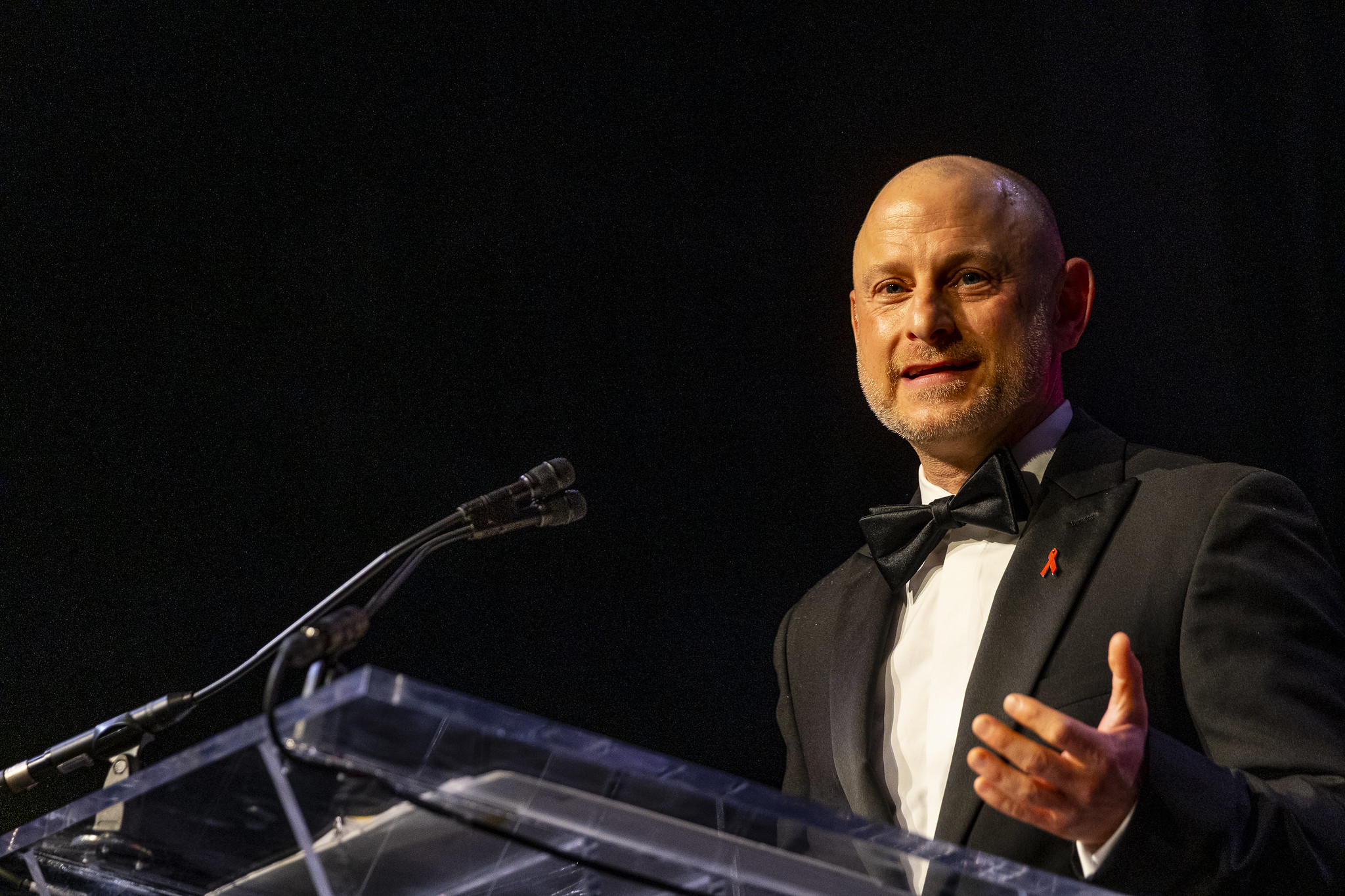 AIDS Foundation Chicago CEO John Peller to step down after 12 years as leader